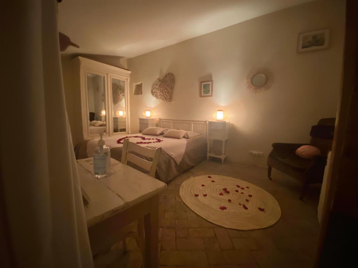 Rue Du Chateau Tarascon Eksteriør billede